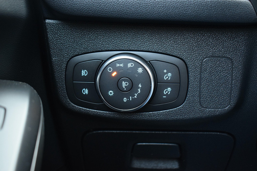 Ford FOCUS Wagon 1.0 EcoBoost ST Line Business | Trekhaak | CarPlay | Stuur- en Stoelverw. | Camera