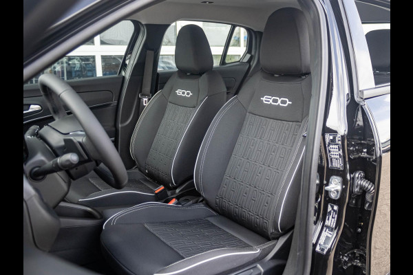 Fiat 600 1.2 Hybrid 110pk Black Edition | Uit voorraad leverbaar !