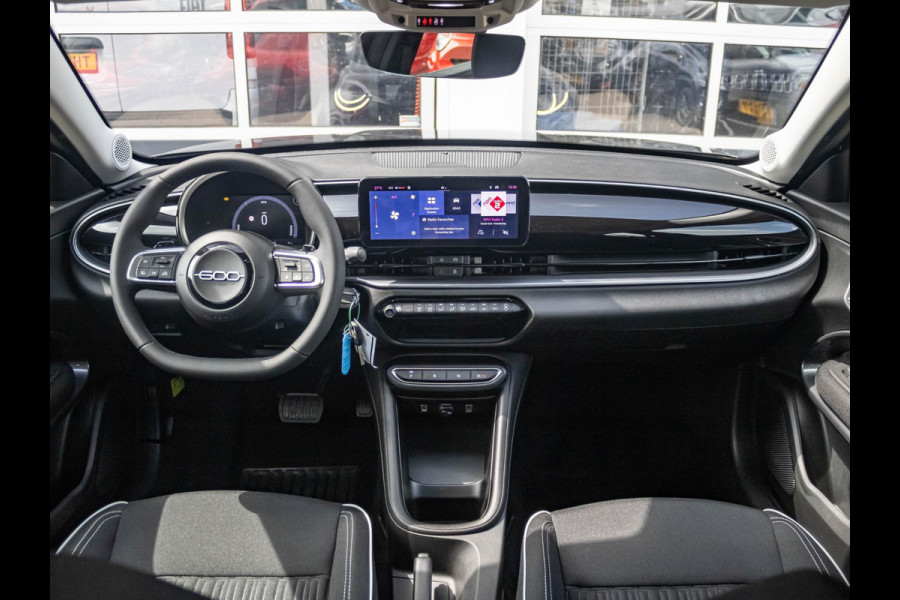 Fiat 600 1.2 Hybrid 110pk Black Edition | Uit voorraad leverbaar !