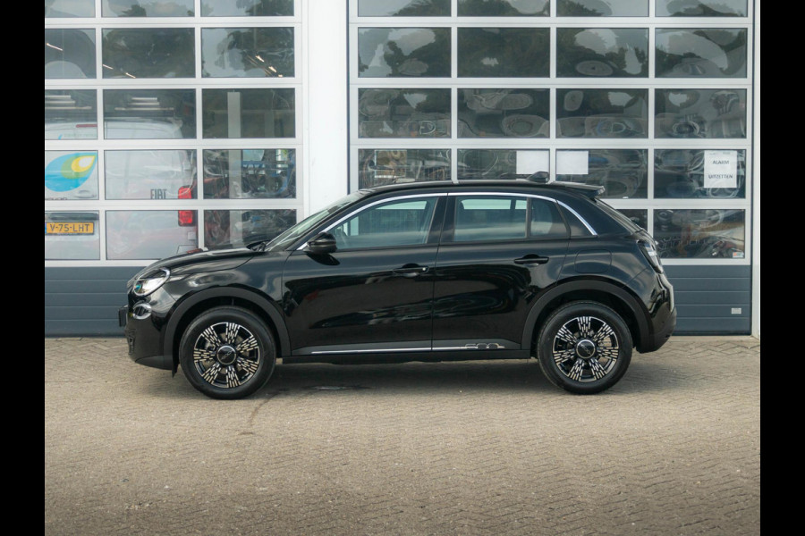 Fiat 600 1.2 Hybrid 110pk Black Edition | Uit voorraad leverbaar !
