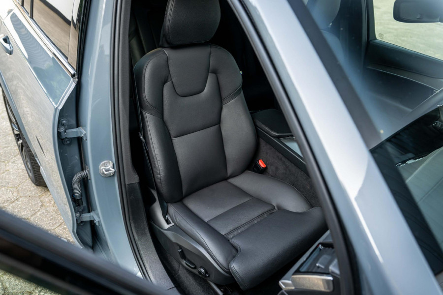 Volvo XC90 2.0 T8 Recharge AWD Plus Dark Trekhaak H/K Premium