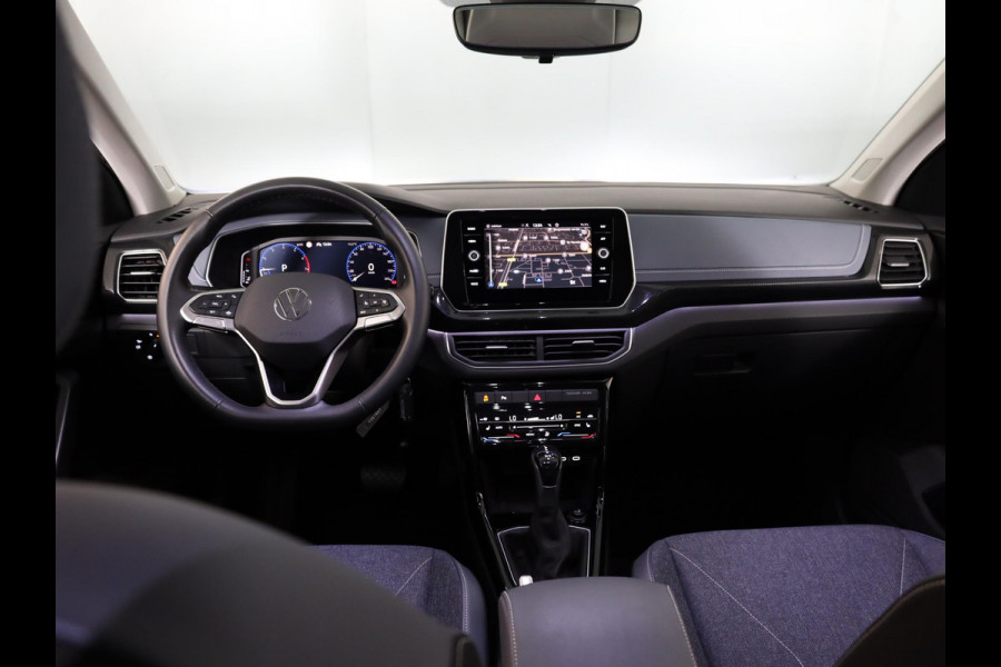 Volkswagen T-Cross 1.0 TSI Style 115 pk Automaat (DSG) | Navigatie | Parkeersensoren | Autom. airco | Matrix LED koplampen | Stoelverwarming |