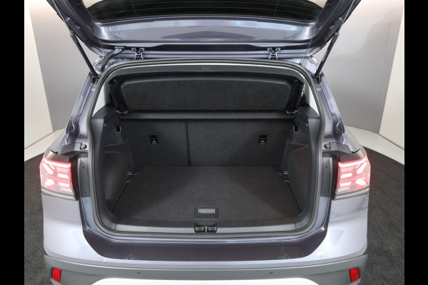 Volkswagen T-Cross 1.0 TSI Style 115 pk Automaat (DSG) | Navigatie | Parkeersensoren | Autom. airco | Matrix LED koplampen | Stoelverwarming |