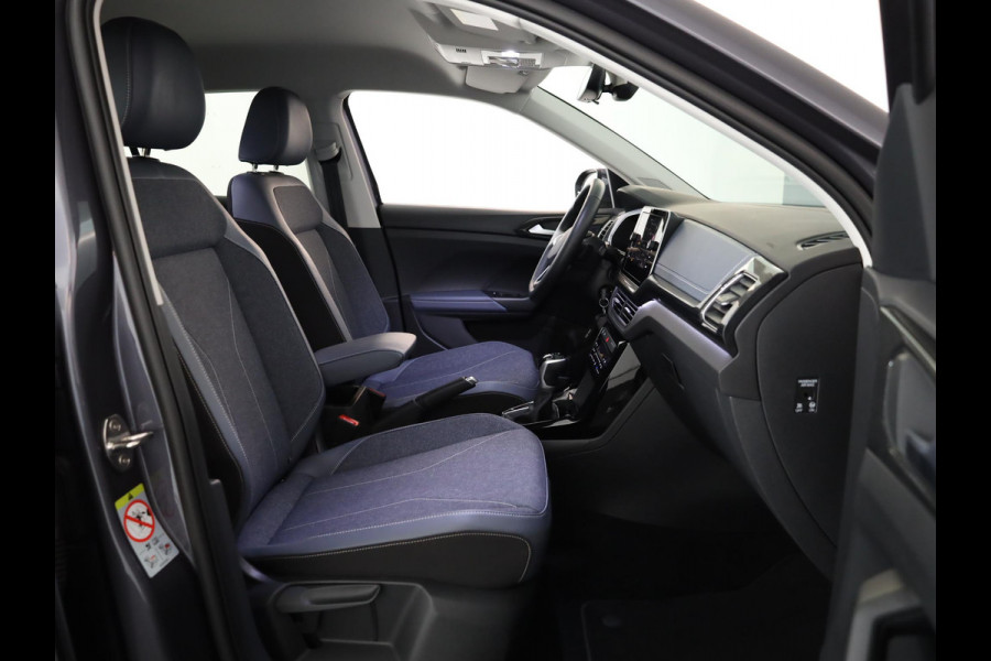 Volkswagen T-Cross 1.0 TSI Style 115 pk Automaat (DSG) | Navigatie | Parkeersensoren | Autom. airco | Matrix LED koplampen | Stoelverwarming |