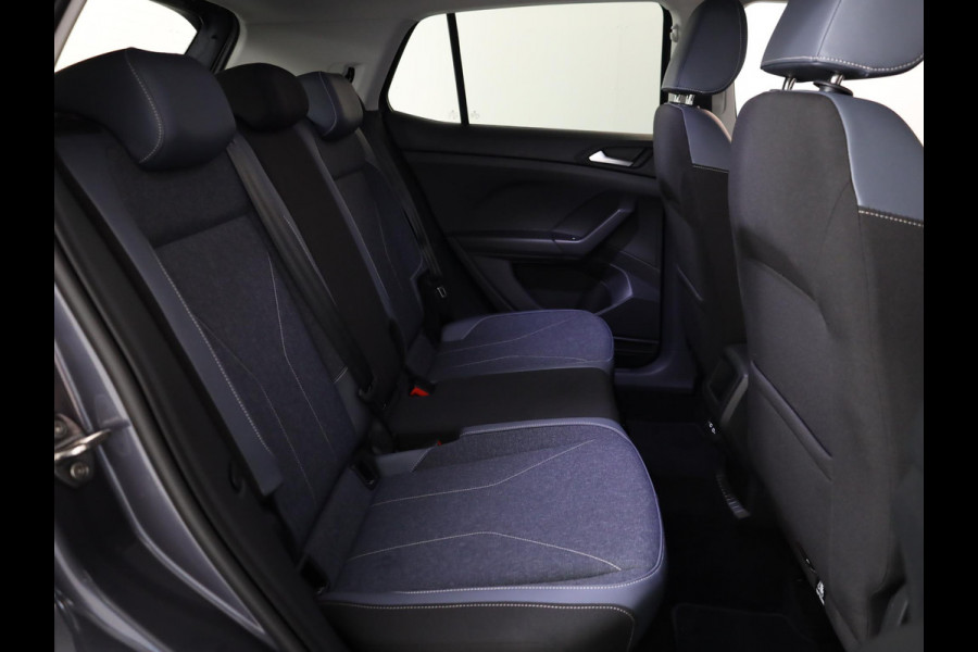 Volkswagen T-Cross 1.0 TSI Style 115 pk Automaat (DSG) | Navigatie | Parkeersensoren | Autom. airco | Matrix LED koplampen | Stoelverwarming |