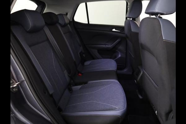 Volkswagen T-Cross 1.0 TSI Style 115 pk Automaat (DSG) | Navigatie | Parkeersensoren | Autom. airco | Matrix LED koplampen | Stoelverwarming |