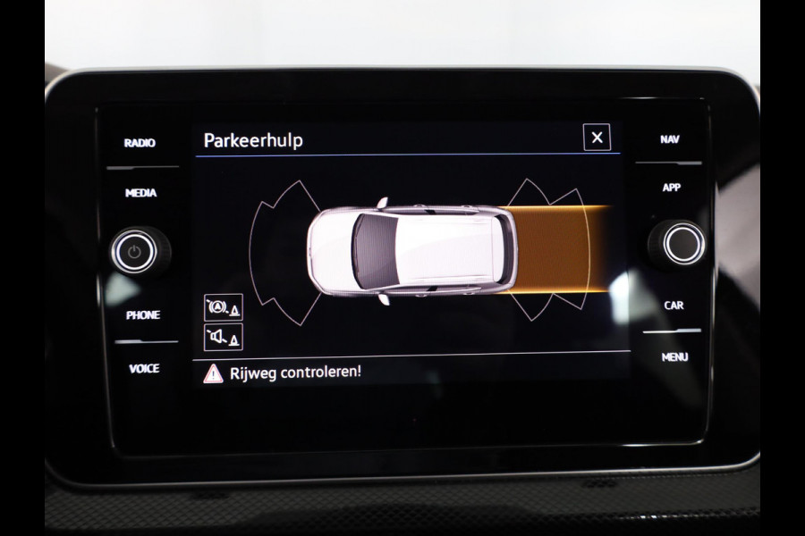 Volkswagen T-Cross 1.0 TSI Style 115 pk Automaat (DSG) | Navigatie | Parkeersensoren | Autom. airco | Matrix LED koplampen | Stoelverwarming |