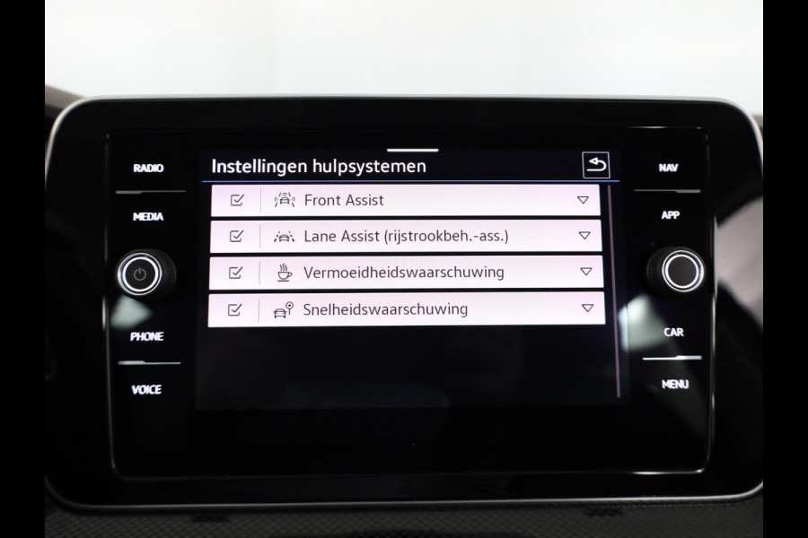 Volkswagen T-Cross 1.0 TSI Style 115 pk Automaat (DSG) | Navigatie | Parkeersensoren | Autom. airco | Matrix LED koplampen | Stoelverwarming |