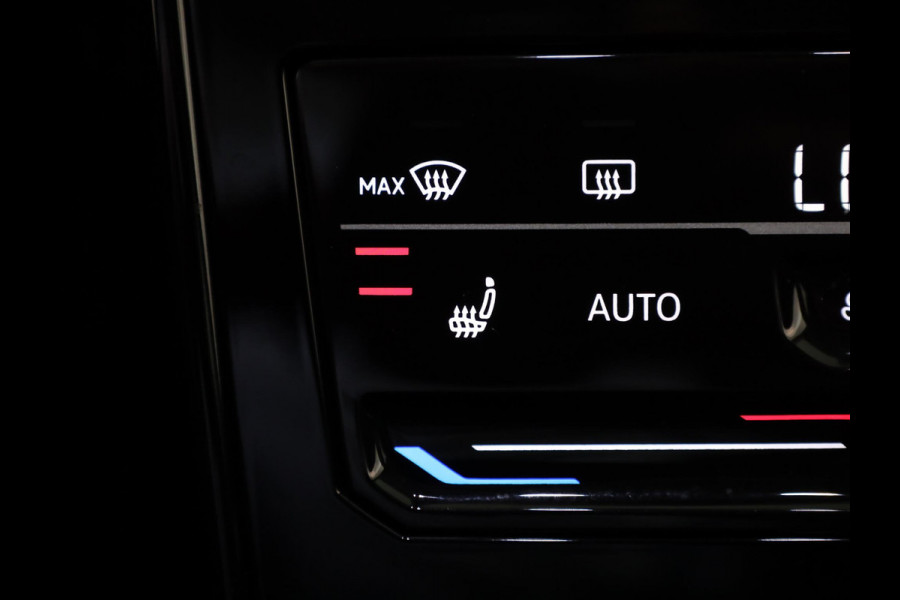 Volkswagen T-Cross 1.0 TSI Style 115 pk Automaat (DSG) | Navigatie | Parkeersensoren | Autom. airco | Matrix LED koplampen | Stoelverwarming |