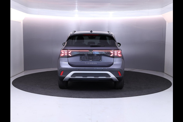 Volkswagen T-Cross 1.0 TSI Style 115 pk Automaat (DSG) | Navigatie | Parkeersensoren | Autom. airco | Matrix LED koplampen | Stoelverwarming |