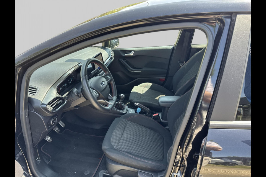 Ford Fiesta 1.0 EcoBoost ST-Line | adaptive cruise | blind-spot | LED | PDC | navi | parkeercamera | allseason banden | climate control