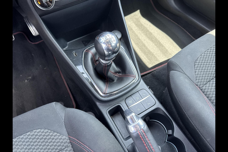 Ford Fiesta 1.0 EcoBoost ST-Line | adaptive cruise | blind-spot | LED | PDC | navi | parkeercamera | allseason banden | climate control