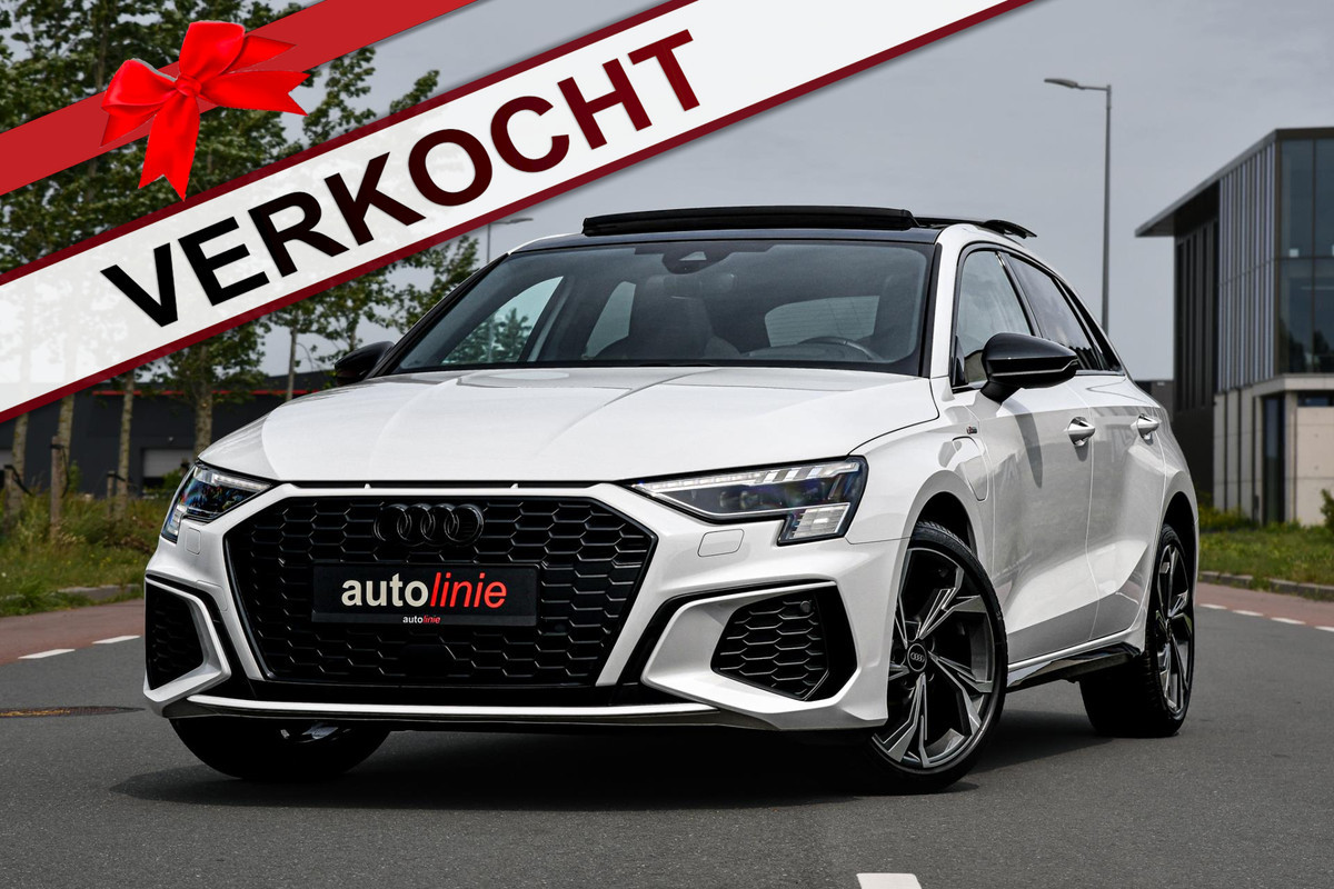 Audi A3 Sportback 40 TFSI e S-Line. Pano, ACC, HUD, Keyless, Camera, Matrix, CarPlay! Audi A3 Sportback 40 TFSI e S-Line. Pano, ACC, HUD, Keyless, Camera, Matrix, CarPlay!