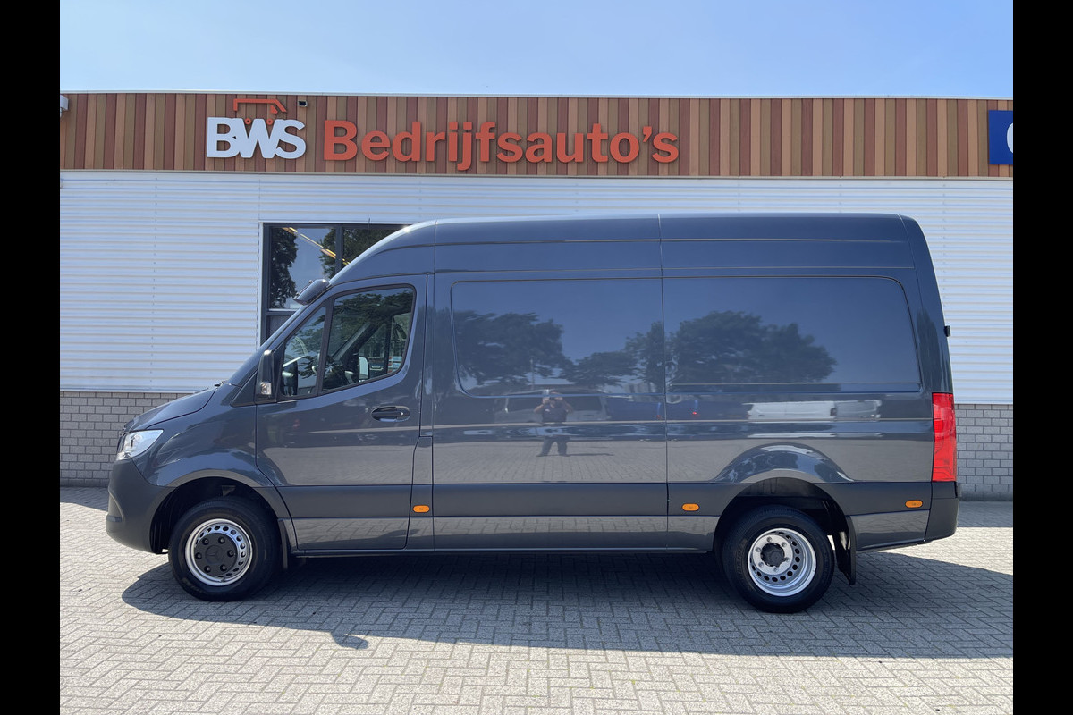 Mercedes-Benz Sprinter 516 2.2 CDI L2H2 dubbellucht / vaste prijs rijklaar € 26.950 ex btw / lease vanaf € 440 / euro 6 / bpm vrij / tegen een meerprijs kunnen wij een trekhaak 3500 kg monteren ! Mercedes-Benz Sprinter 516 2.2 CDI L2H2 dubbellucht / vaste prijs rijklaar € 26.950 ex btw / lease vanaf € 440 / euro 6 / bpm vrij / tegen een meerprijs kunnen wij een trekhaak 3500 kg monteren !