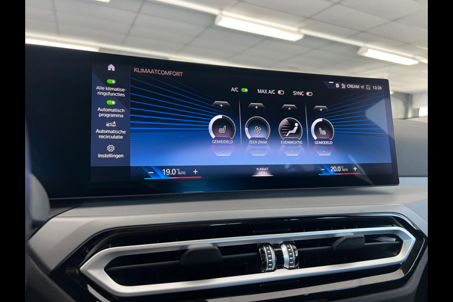 BMW 3 Serie Touring 318i NL AUTO | CARPLAY | ELEKTRISCHE KLEP | CRUISE |