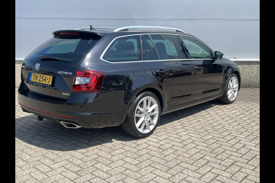 Škoda Octavia Combi 2.0 TSI RS 230 AUTOMAAT! PANODAK! ADAPTIVE CRUISE! AFN TREKHAAK!