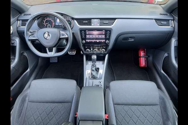 Škoda Octavia Combi 2.0 TSI RS 230 AUTOMAAT! PANODAK! ADAPTIVE CRUISE! AFN TREKHAAK!