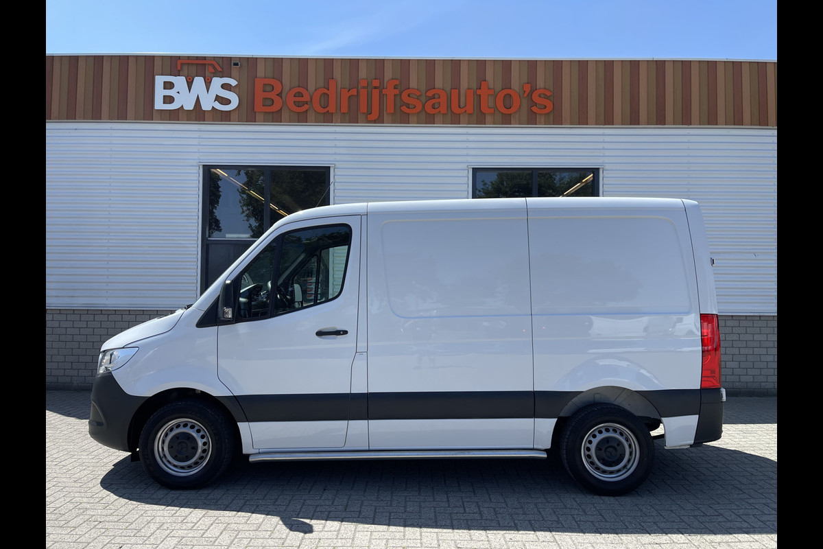Mercedes-Benz Sprinter 211 1.9 CDI L1H1 FWD / vaste prijs rijklaar € 21.950 ex btw / lease vanaf € 358 / airco / cruise control / trekhaak / euro 6 diesel / bpm vrij / bijrijdersbank ! Mercedes-Benz Sprinter 211 1.9 CDI L1H1 FWD / vaste prijs rijklaar € 21.950 ex btw / lease vanaf € 358 / airco / cruise control / trekhaak / euro 6 diesel / bpm vrij / bijrijdersbank !