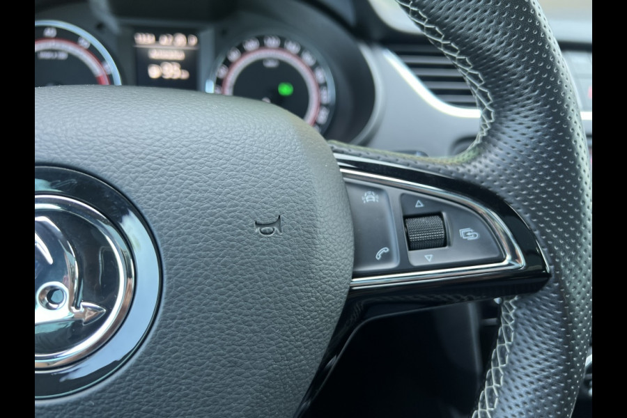 Škoda Octavia Combi 2.0 TSI RS 230 AUTOMAAT! PANODAK! ADAPTIVE CRUISE! AFN TREKHAAK!