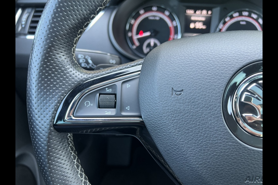 Škoda Octavia Combi 2.0 TSI RS 230 AUTOMAAT! PANODAK! ADAPTIVE CRUISE! AFN TREKHAAK!