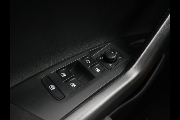 Volkswagen Polo 1.0 TSI Life Edition Camera Pdc Navi via App Keyless 144