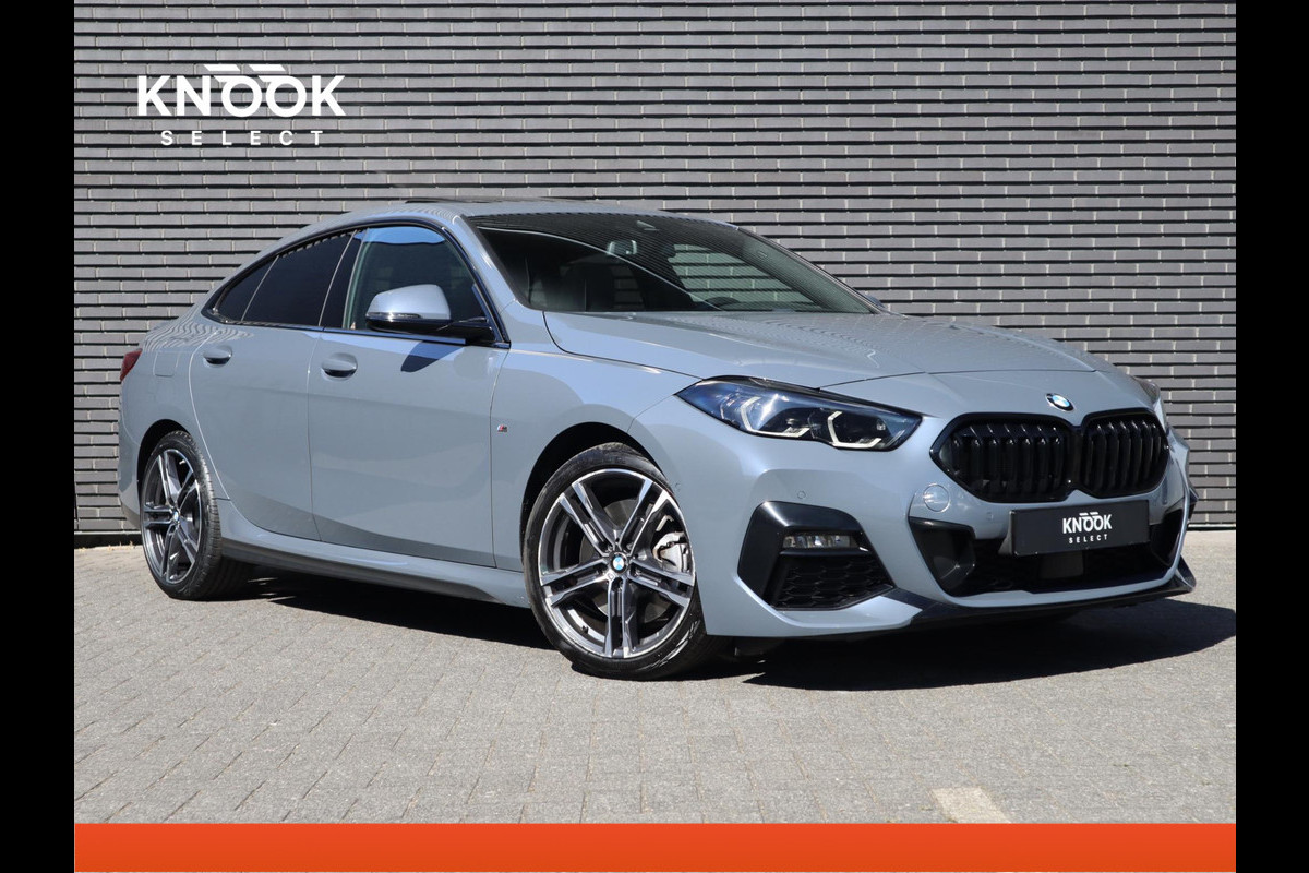 BMW 2 Serie Gran Coupé 220i M Sport High Executive | Panodak | Stuurwiel verwarmd | ambient |