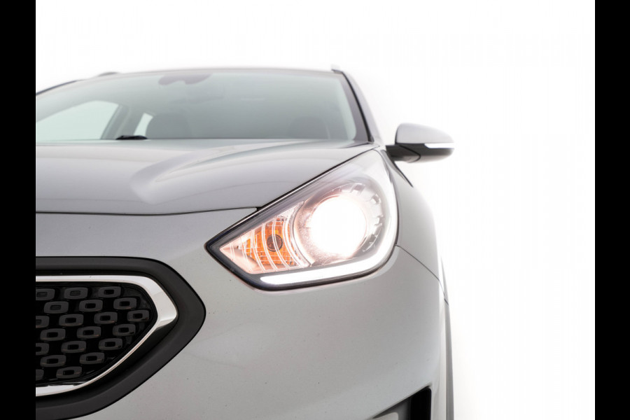 Kia Niro 1.6 GDi Hybrid ExecutiveLine Aut. *LEATHER-FABRIC | NAVI-FULLMAP | KEYLESS | CAMERA | COMFORT-SEATS | DIGI-COCKPIT | LANE-ASSIST | ECC | CARPLAY | PDC | 16''ALU*