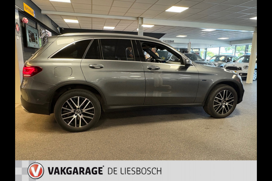 Mercedes-Benz GLC 300e 4MATIC Premium Plus / trekhaak / sfeer verlichting / panorama-dak / virtual