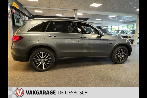 Mercedes-Benz GLC 300e 4MATIC Premium Plus / trekhaak / sfeer verlichting / panorama-dak / virtual