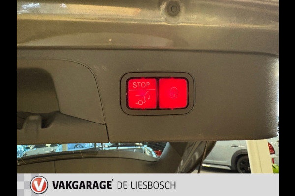 Mercedes-Benz GLC 300e 4MATIC Premium Plus / trekhaak / sfeer verlichting / panorama-dak / virtual