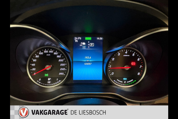 Mercedes-Benz GLC 300e 4MATIC Premium Plus / trekhaak / sfeer verlichting / panorama-dak / virtual