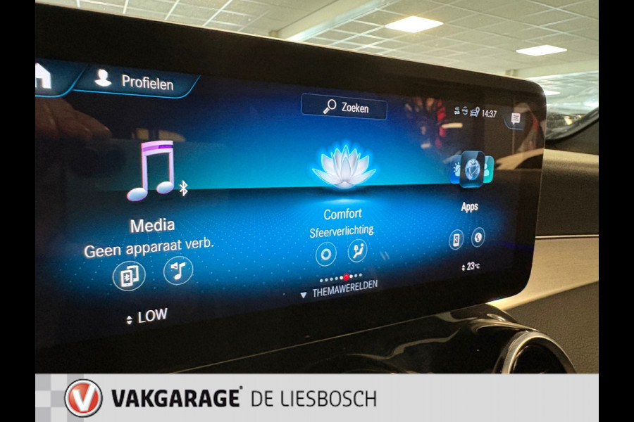 Mercedes-Benz GLC 300e 4MATIC Premium Plus / trekhaak / sfeer verlichting / panorama-dak / virtual