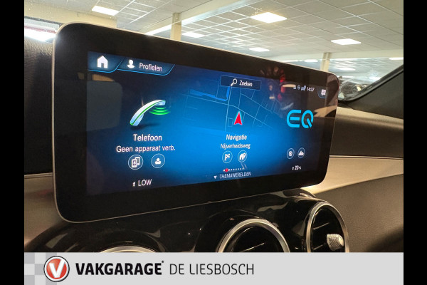 Mercedes-Benz GLC 300e 4MATIC Premium Plus / trekhaak / sfeer verlichting / panorama-dak / virtual