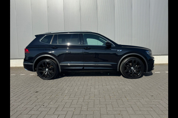 Volkswagen Tiguan Allspace 1.5 TSI * R-Line * Camera * Trekhaak * Visueel Cockpit *
