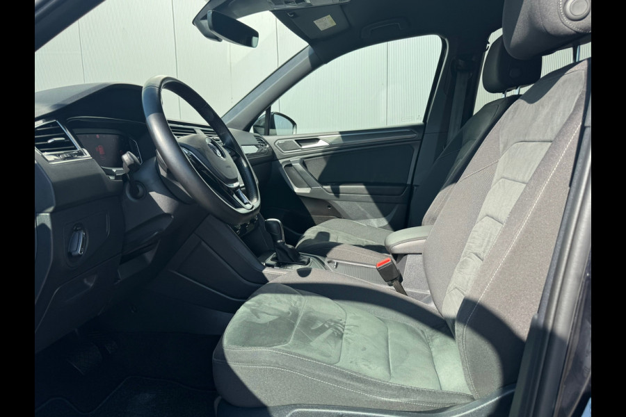 Volkswagen Tiguan Allspace 1.5 TSI * R-Line * Camera * Trekhaak * Visueel Cockpit *