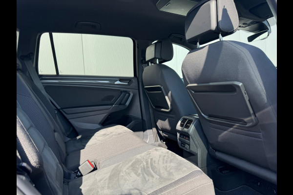 Volkswagen Tiguan Allspace 1.5 TSI * R-Line * Camera * Trekhaak * Visueel Cockpit *