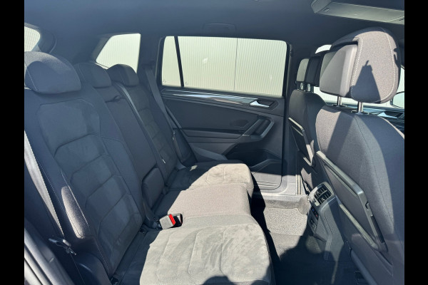 Volkswagen Tiguan Allspace 1.5 TSI * R-Line * Camera * Trekhaak * Visueel Cockpit *