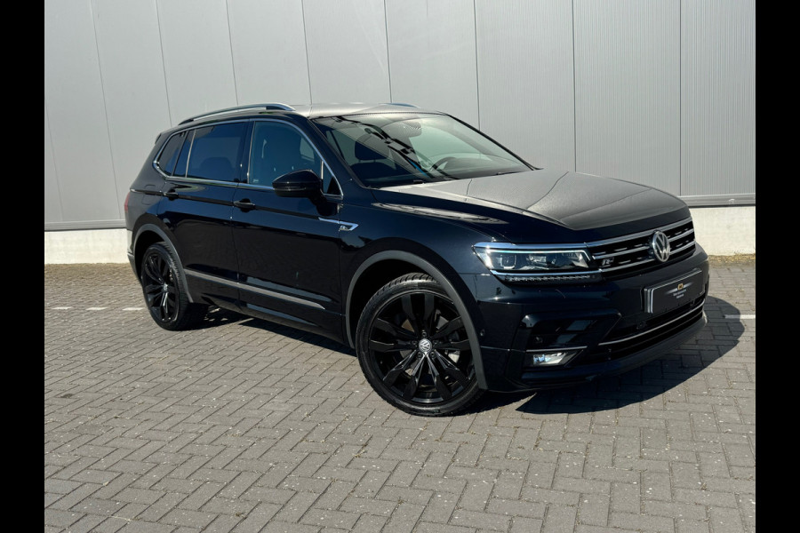 Volkswagen Tiguan Allspace 1.5 TSI * R-Line * Camera * Trekhaak * Visueel Cockpit *