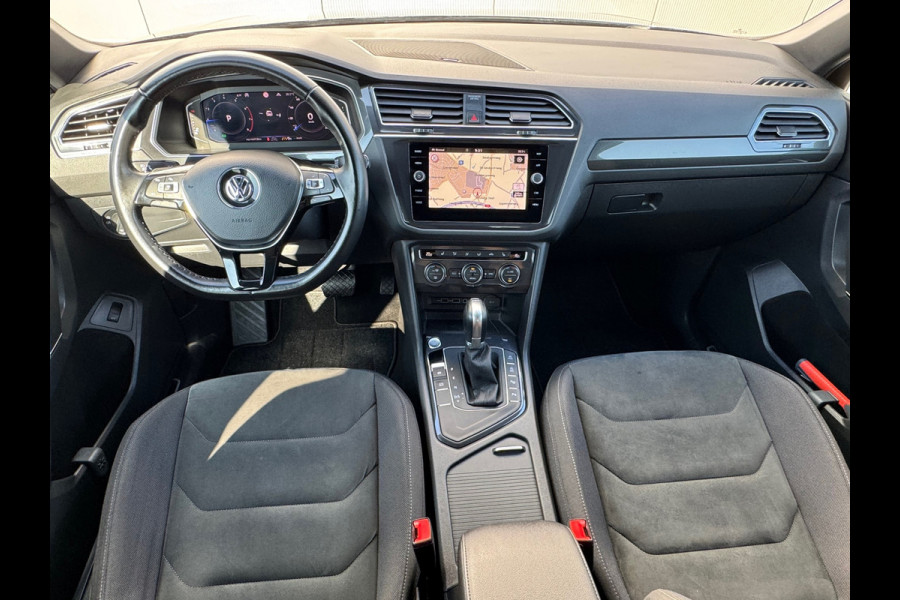 Volkswagen Tiguan Allspace 1.5 TSI * R-Line * Camera * Trekhaak * Visueel Cockpit *