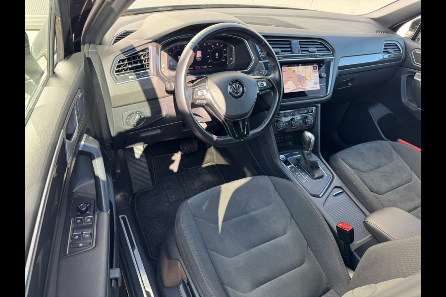 Volkswagen Tiguan Allspace 1.5 TSI * R-Line * Camera * Trekhaak * Visueel Cockpit *