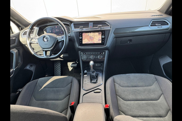 Volkswagen Tiguan Allspace 1.5 TSI * R-Line * Camera * Trekhaak * Visueel Cockpit *