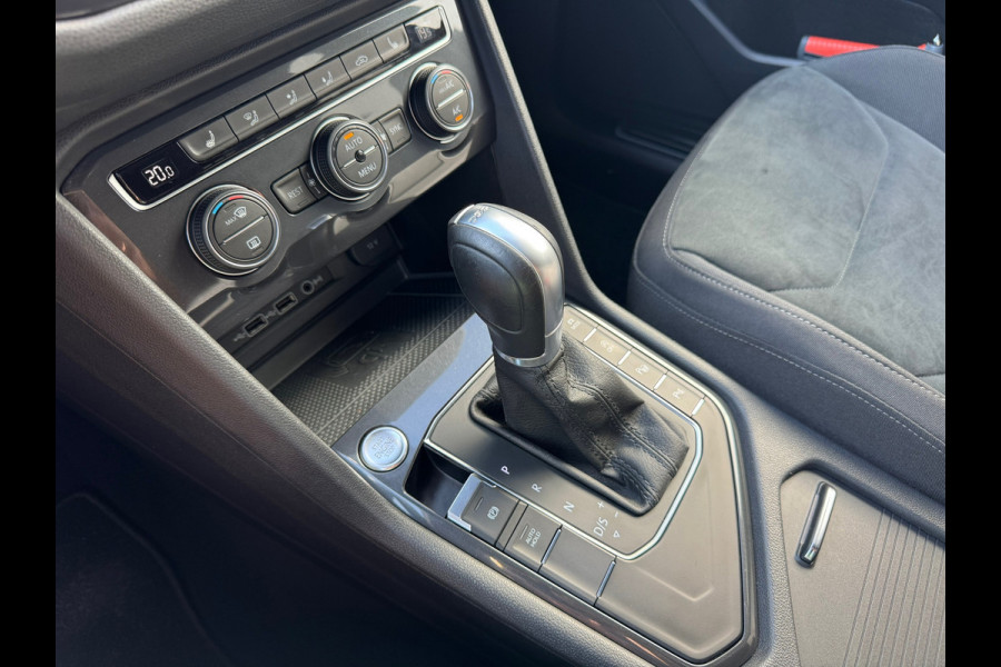 Volkswagen Tiguan Allspace 1.5 TSI * R-Line * Camera * Trekhaak * Visueel Cockpit *