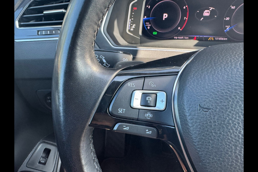 Volkswagen Tiguan Allspace 1.5 TSI * R-Line * Camera * Trekhaak * Visueel Cockpit *