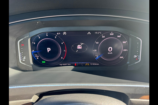 Volkswagen Tiguan Allspace 1.5 TSI * R-Line * Camera * Trekhaak * Visueel Cockpit *