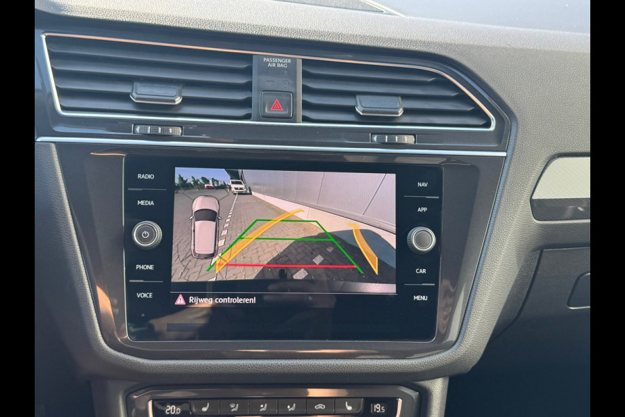 Volkswagen Tiguan Allspace 1.5 TSI * R-Line * Camera * Trekhaak * Visueel Cockpit *