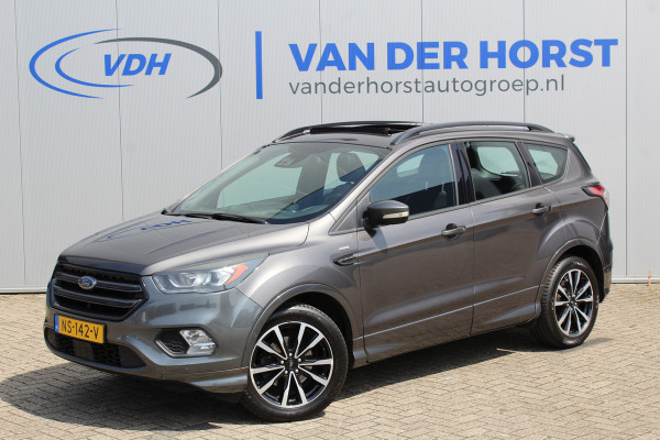 Ford Kuga 1.5-120pk EcoBoost ST Line. Erg mooie en luxe Kuga ST-Line. Trekgewicht 1.800kg ! Volautm. airco, elektr. panoramadak, elektr. achterklep, navigatie, telefoonvoorb., Apple carplay/Android auto., trekhaak, leer/alcantara bekleding, lane assist, cruise cntrl, camera etc etc.