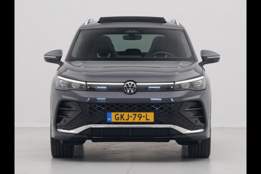 Volkswagen Tiguan 1.5 eTSI R-Line Business Panorama Camera Navigatie Acc 36