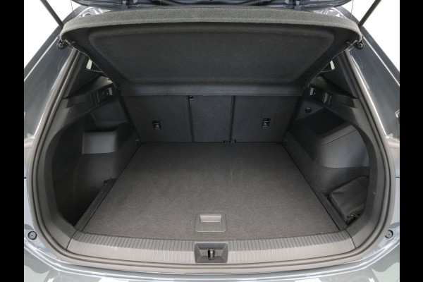 Volkswagen Tiguan 1.5 eTSI R-Line Business Panorama Camera Navigatie Acc 36