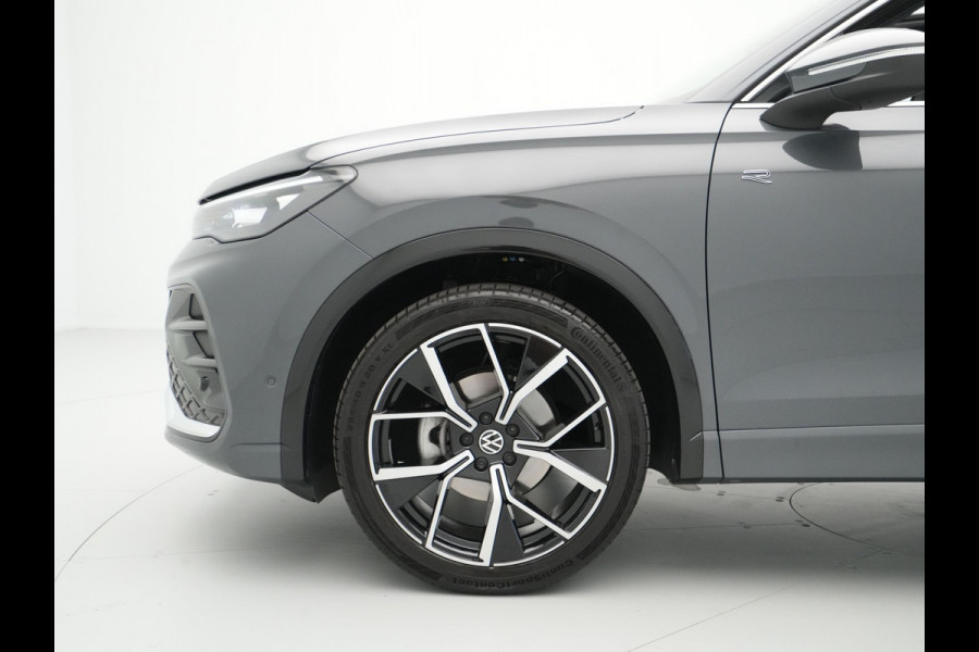 Volkswagen Tiguan 1.5 eTSI R-Line Business Panorama Camera Navigatie Acc 36