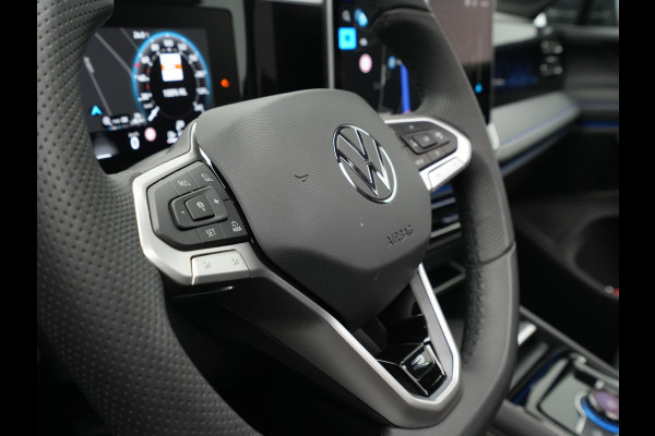 Volkswagen Tiguan 1.5 eTSI R-Line Business Panorama Camera Navigatie Acc 36